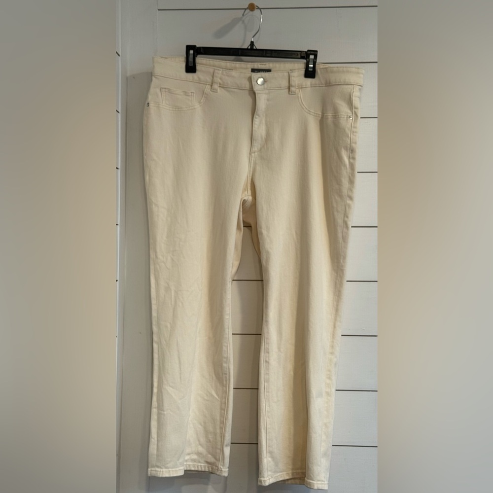 DL1961 Mara Straight Mid Rise Instasculpt Ankle DL Performance Jeans! 💛